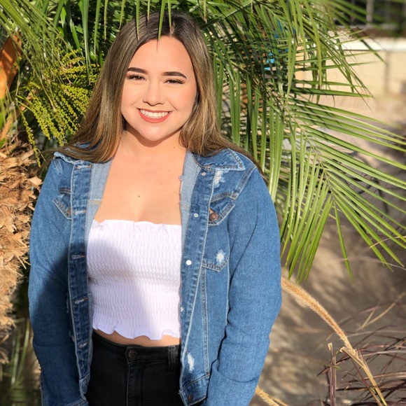 Meet your Posher, Jade - Picture 1 of 1